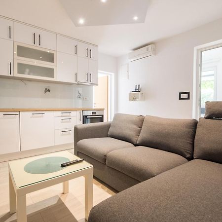 Villa Milenka - Apartmani Gorana Tučepi Rum bild