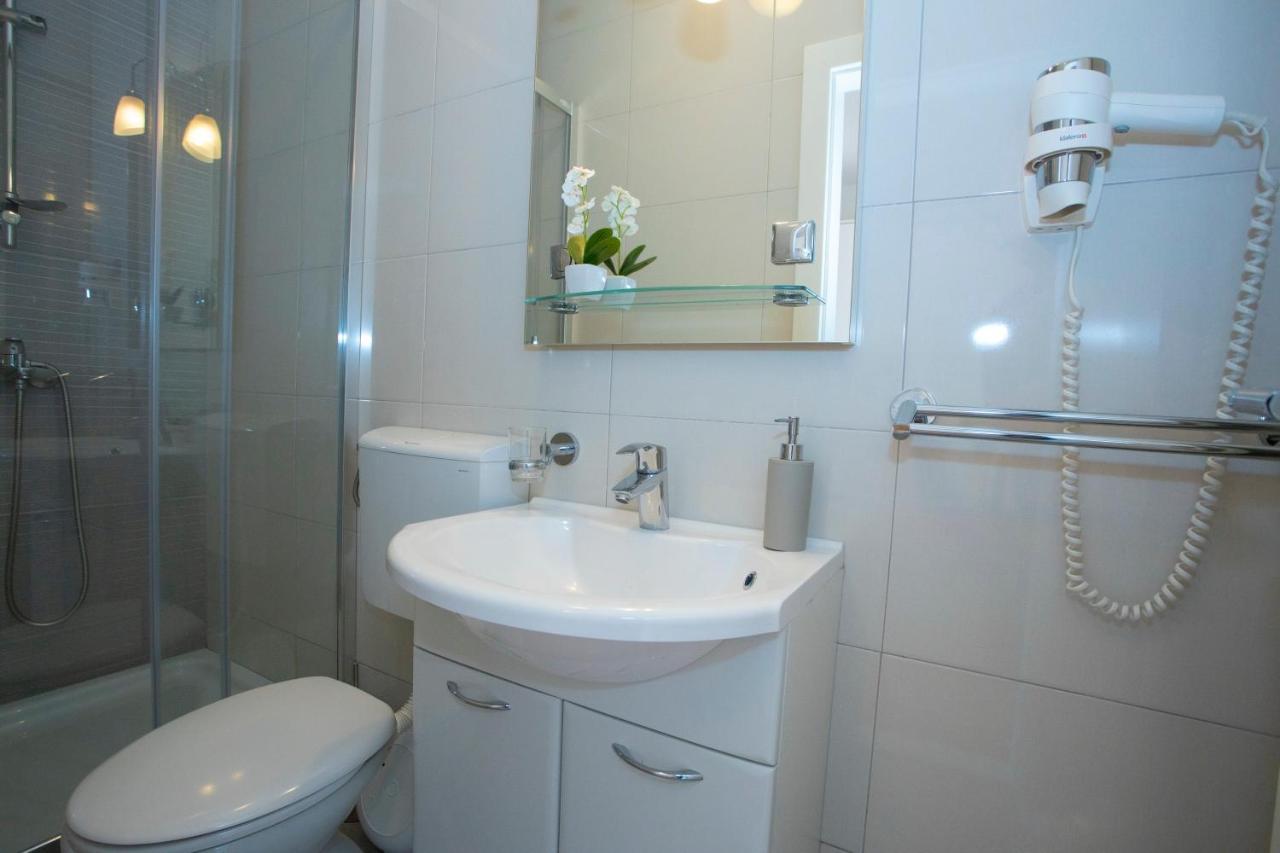 Villa Milenka - Apartmani Gorana Tučepi Exteriör bild