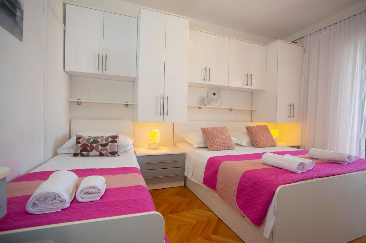 Villa Milenka - Apartmani Gorana Tučepi Exteriör bild